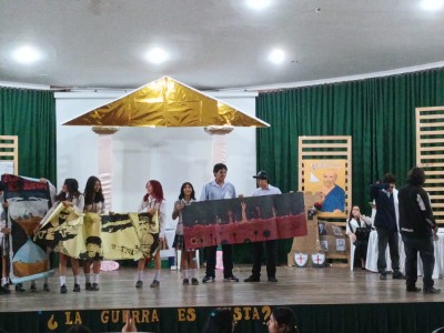 Estudiantes del Colegio Gonzalo Jiménez Navas Brillan en la VI Olimpiada de Filosofía